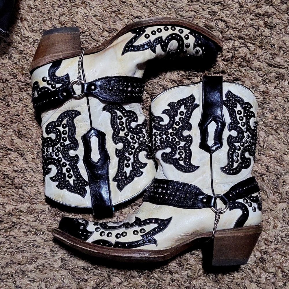 Studded Cowgirl booties